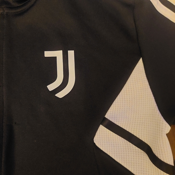 Adidas Juventus track jacket - Picture 4 of 9